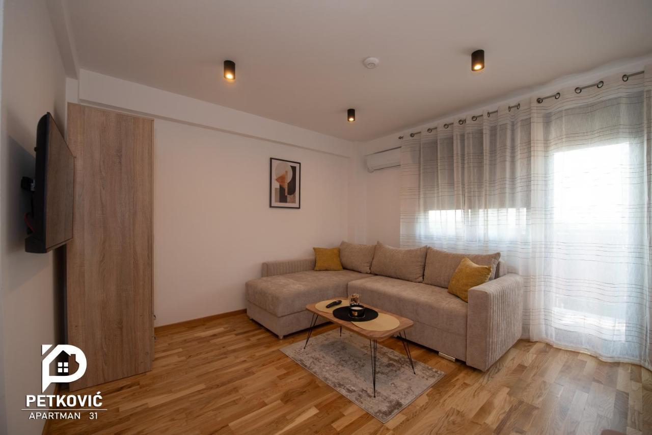 Petkovic Apartmani 31 Studio Jagodina Exterior photo